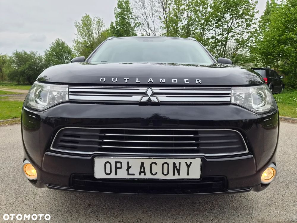 Mitsubishi Outlander 2.0 4WD Top - 18