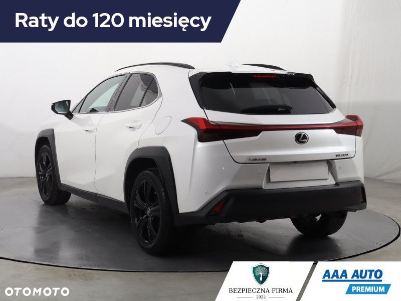 Lexus UX - 6