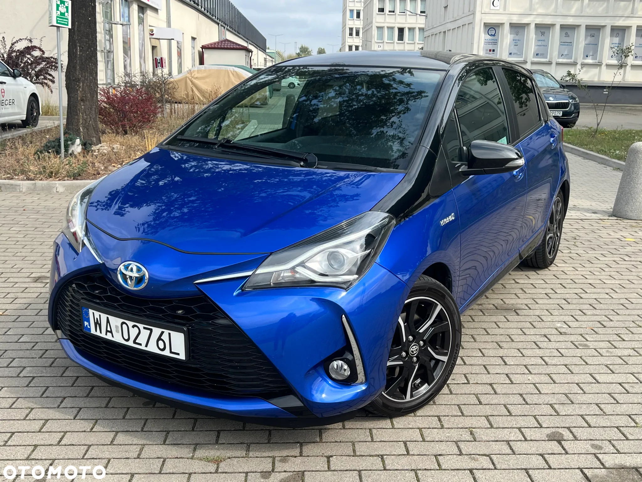 Toyota Yaris Hybrid 100 Selection Platinum - 3
