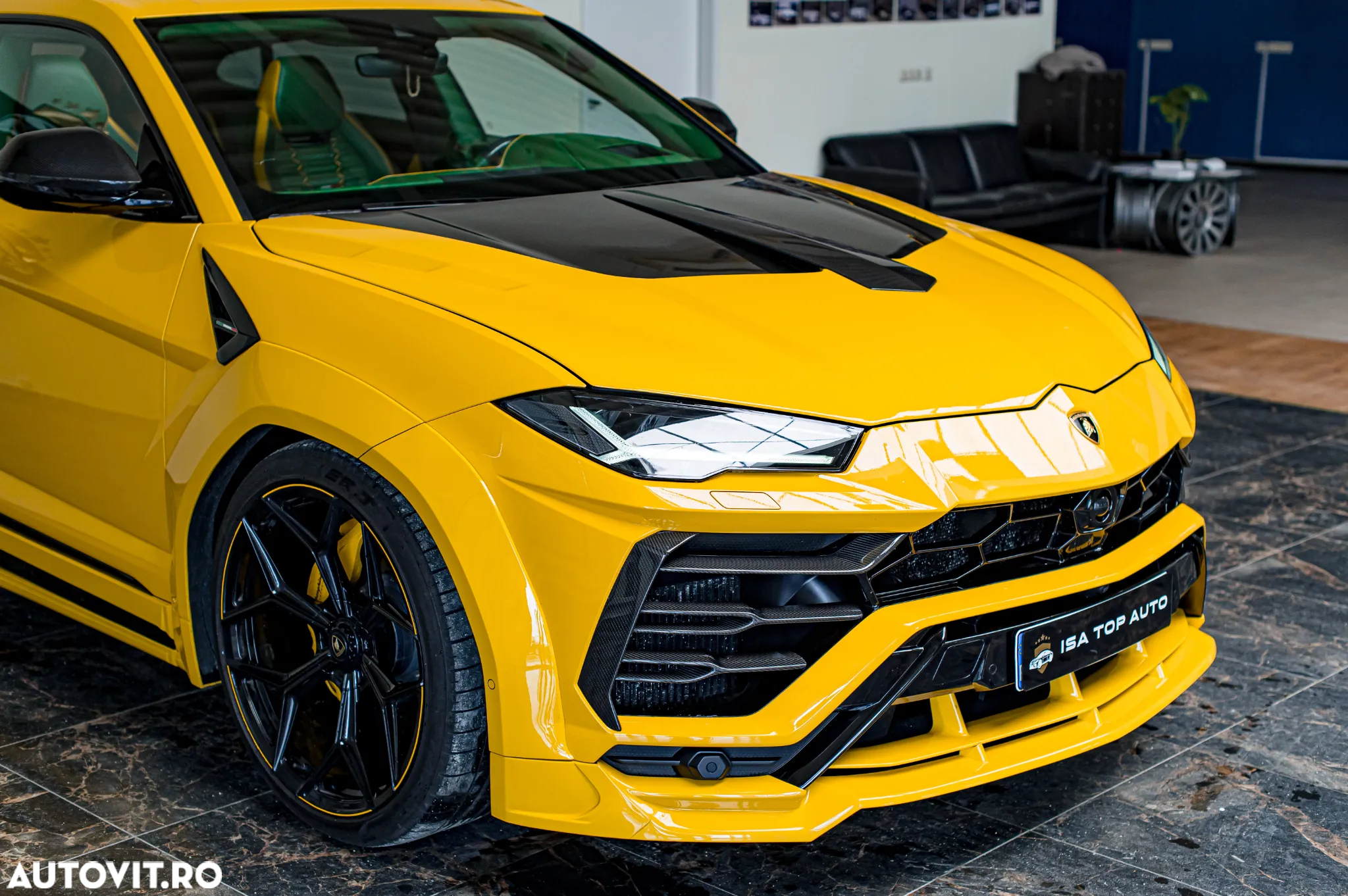 Lamborghini URUS - 28
