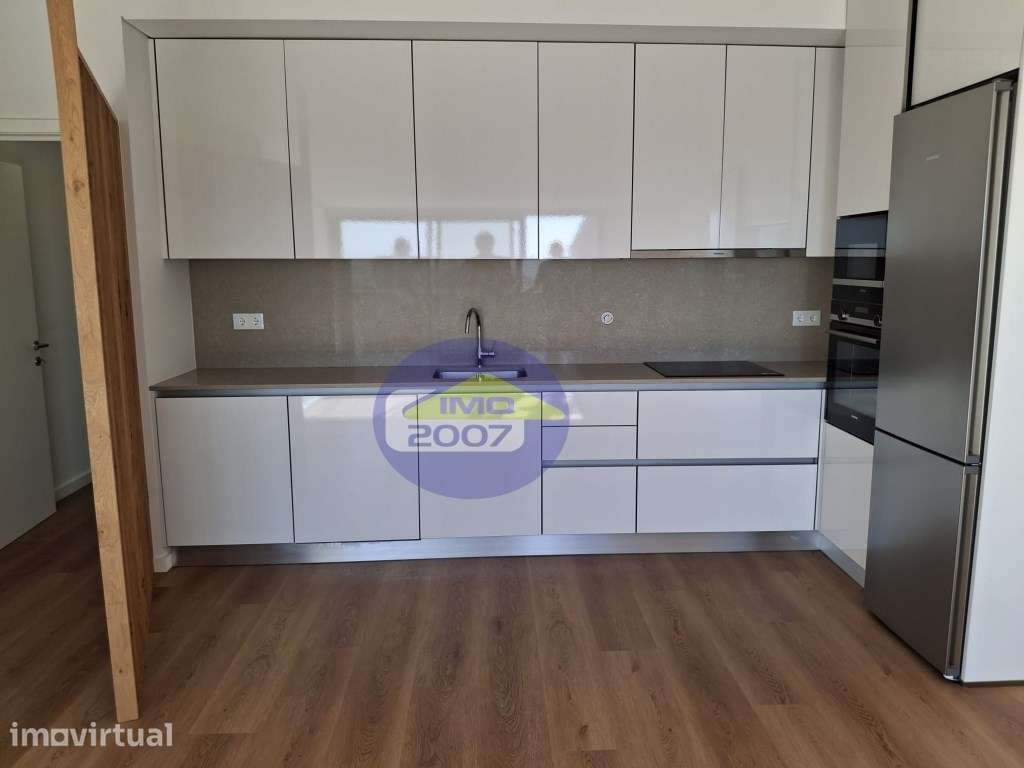 Apartamento T1=T2 RECUADO + Arrumo + Garagem Fechada - Espinho - Grande imagem: 5/25