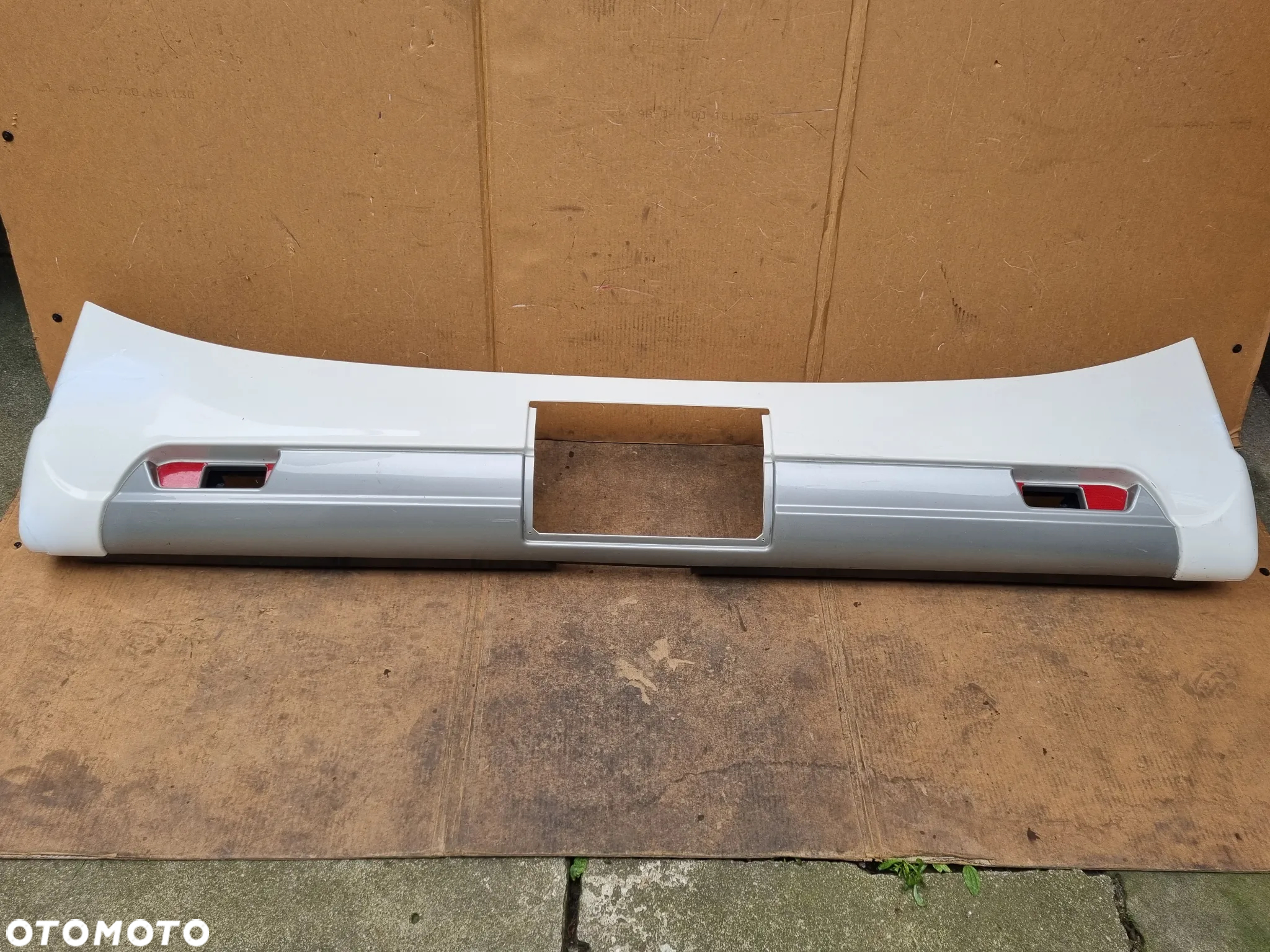 KAMPER MERCEDES HYMER ZDERZAK TYLNY TYL - 2