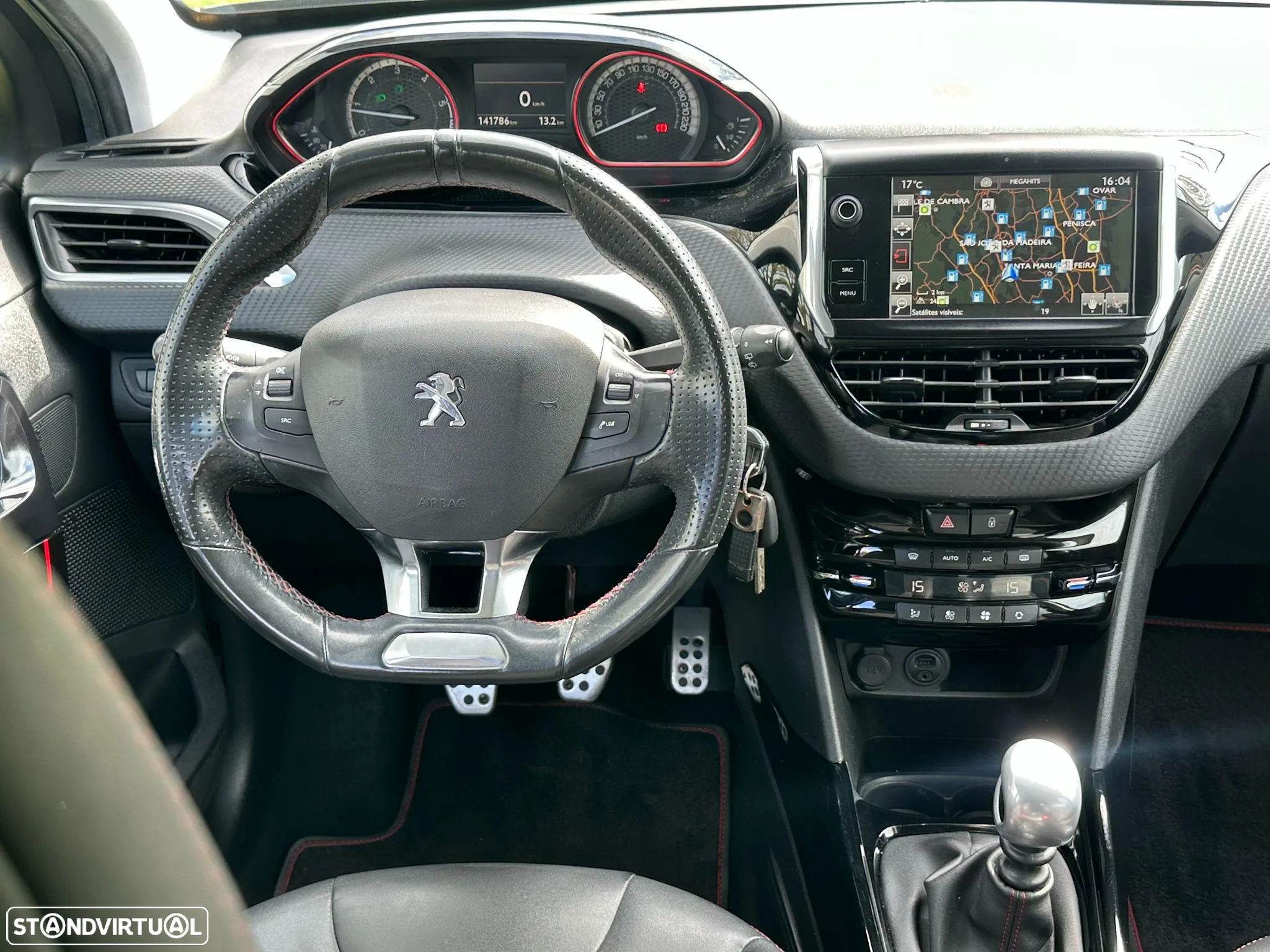 Peugeot 2008 1.6 BlueHDi GT Line - 2