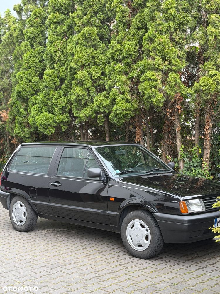 Volkswagen Polo - 1