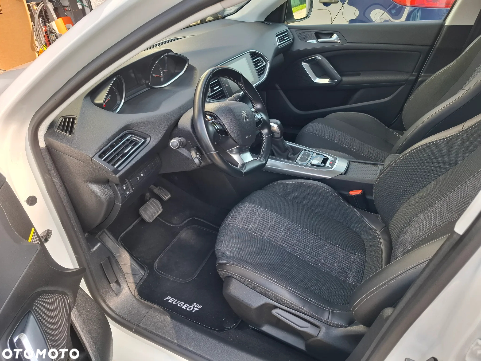 Peugeot 308 BlueHDi FAP 150 EAT6 Stop & Start Allure - 11