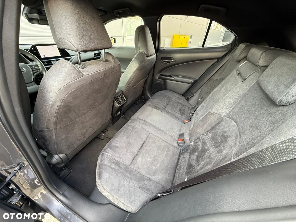 Lexus UX 250h GPF Business 2WD - 15