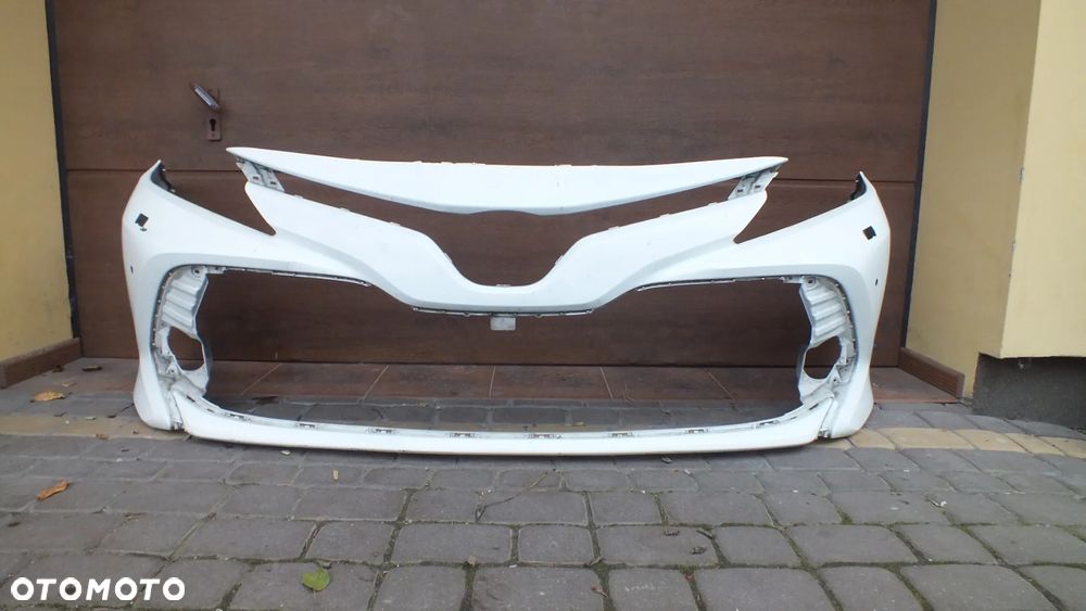 Zderzak przedni Toyota Camry VIII - 1