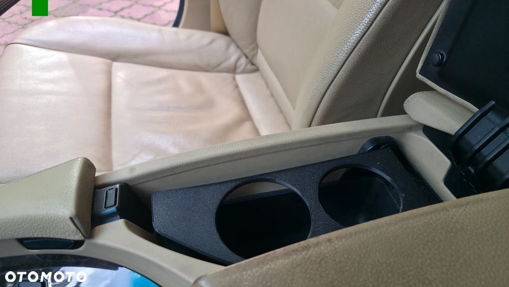 BMW Seria 5 525xd - 23