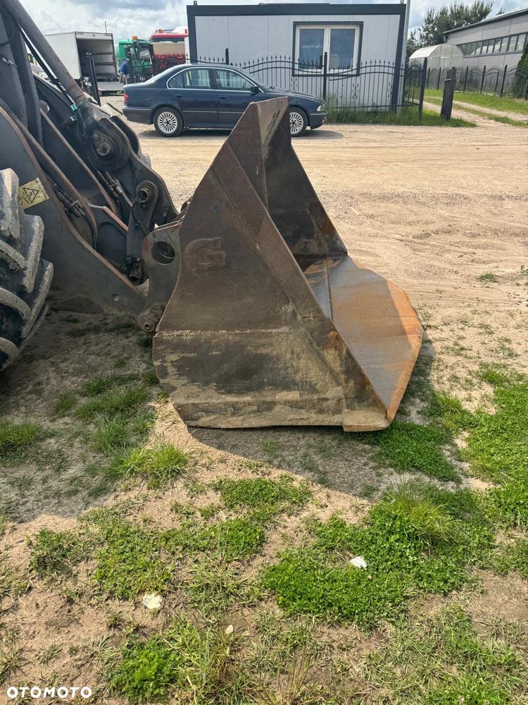 Volvo L120E - 10