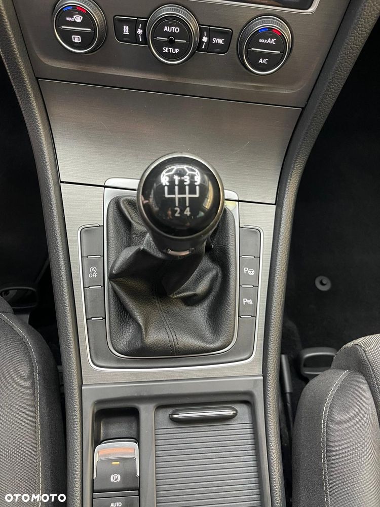 Volkswagen Golf 1.2 TSI BlueMotion Technology MATCH - 26