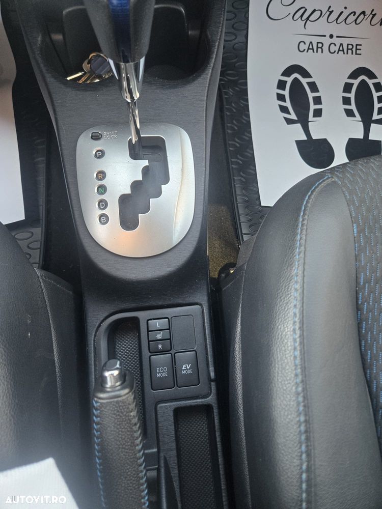 Toyota Yaris - 6