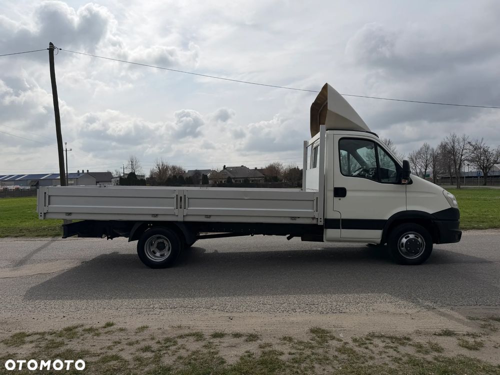 Iveco 35C15 * 3.0 / 150KM * Skrzyniowy * Rozstaw osi: 4.1m * Koła bliźniacze * Rama do zabudowy * - 9