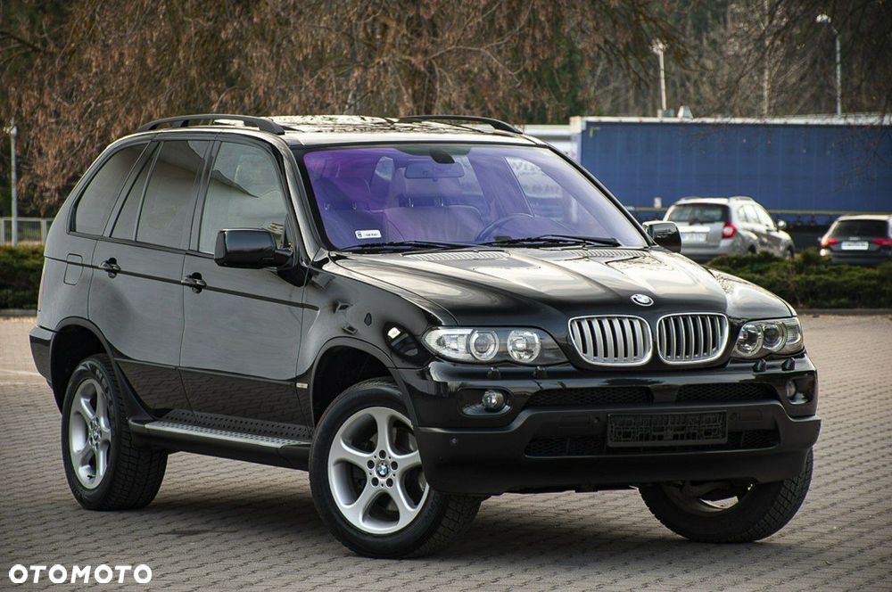 BMW X5 4.4i - 2