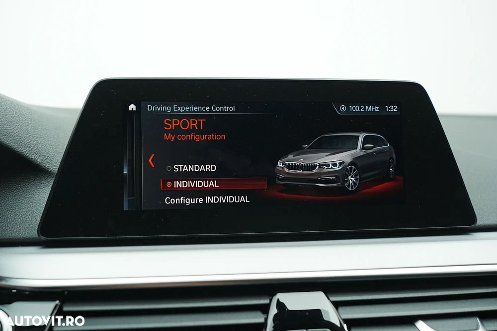 BMW Seria 5 520d xDrive Aut. - 38