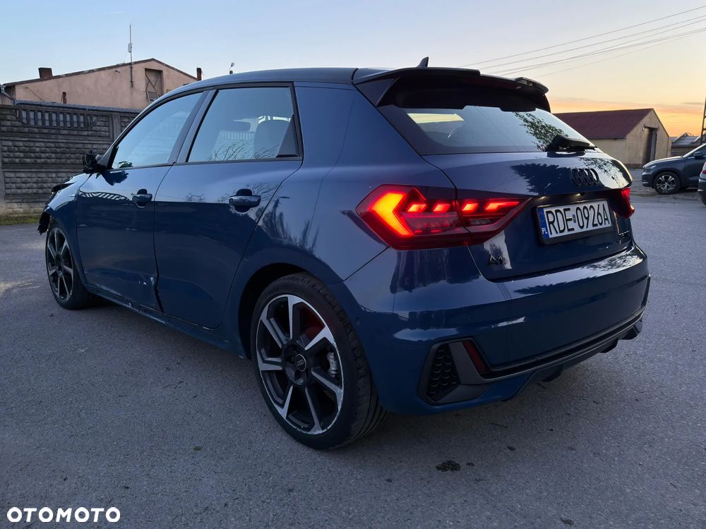 Audi A1 Sportback 35 TFSI S tronic S line - 2