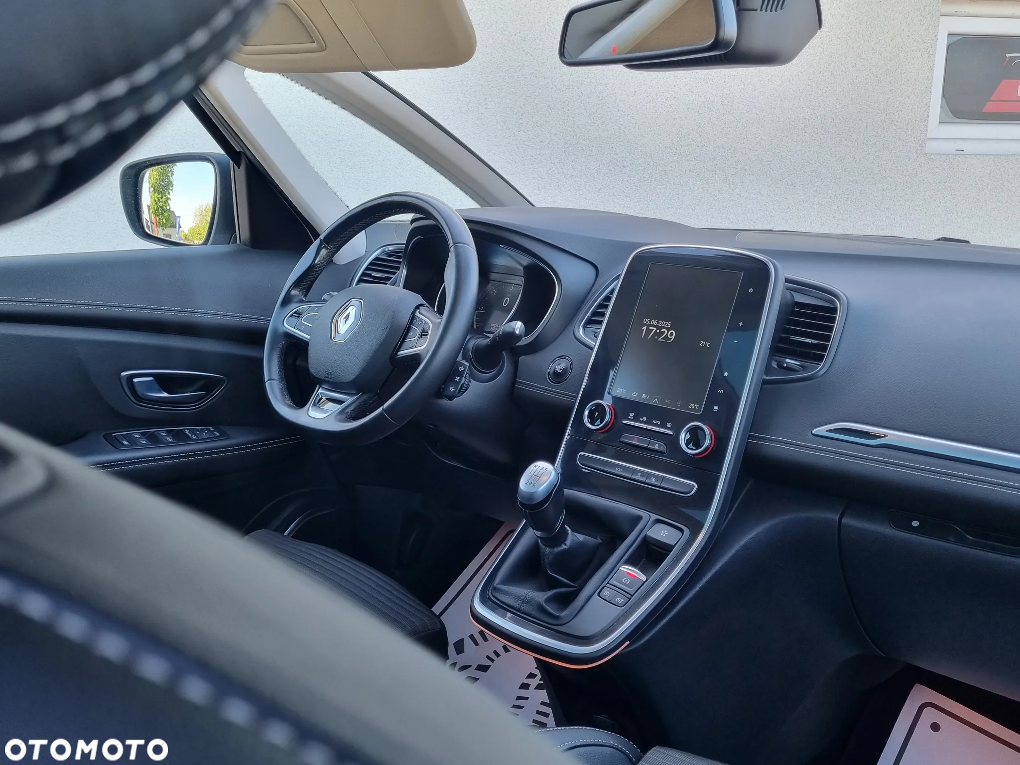 Renault Scenic BLUE dCi 150 BOSE EDITION - 7