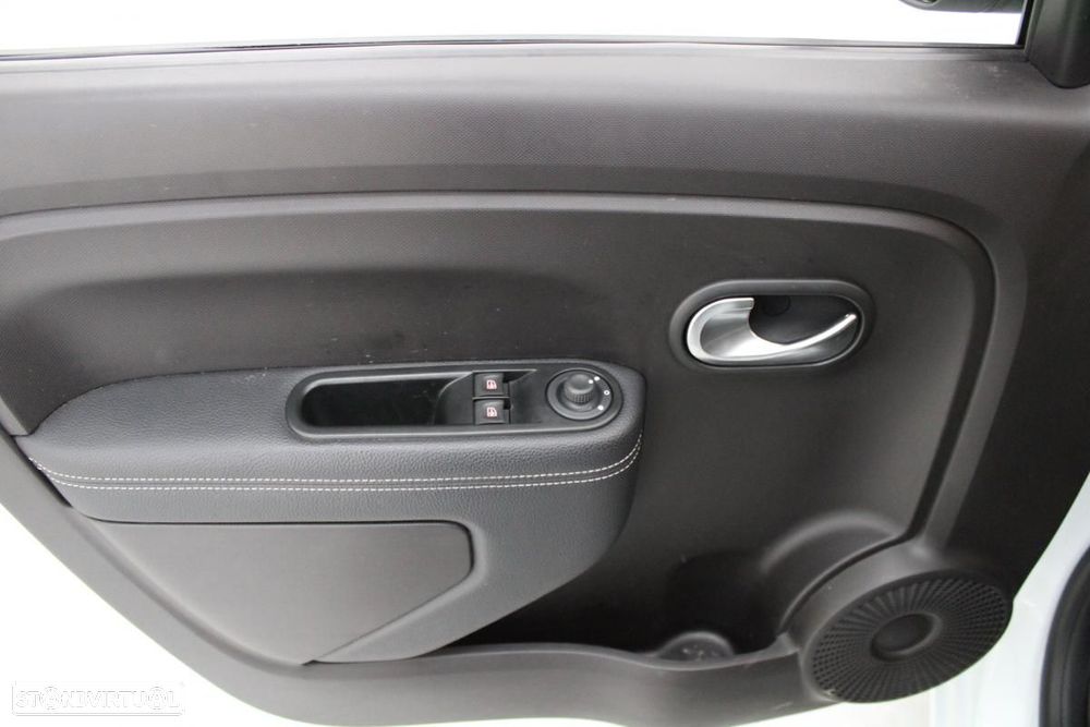 Renault Twingo E-Tech. 22 Urban Night - 7