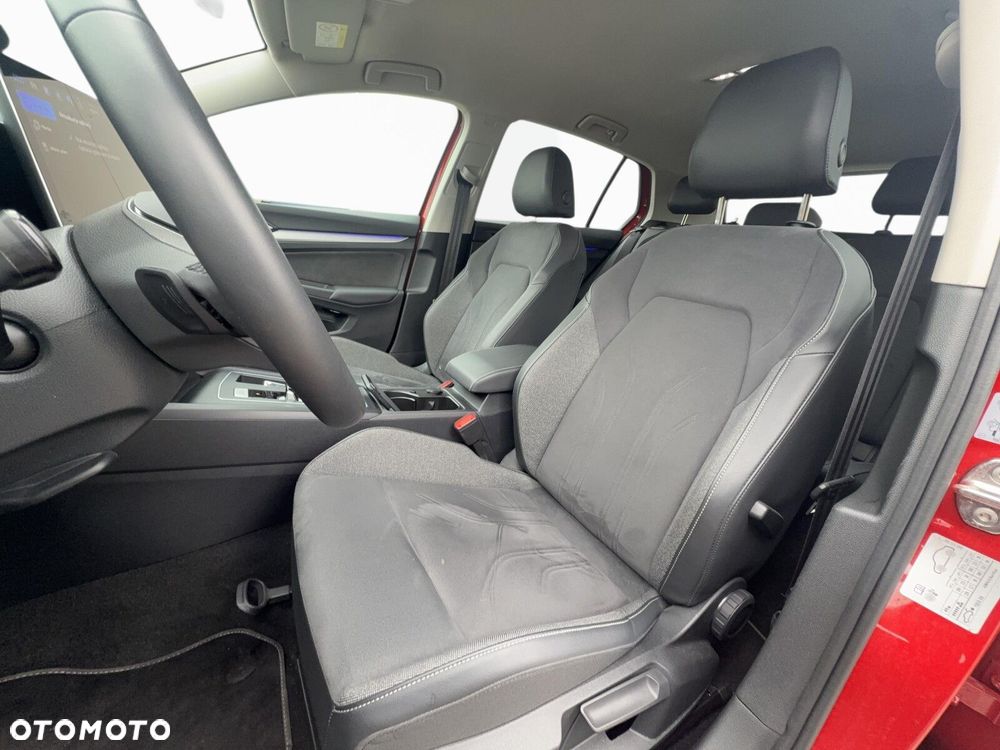 Volkswagen Golf 1.5 eTSI mHEV Life Plus DSG - 29