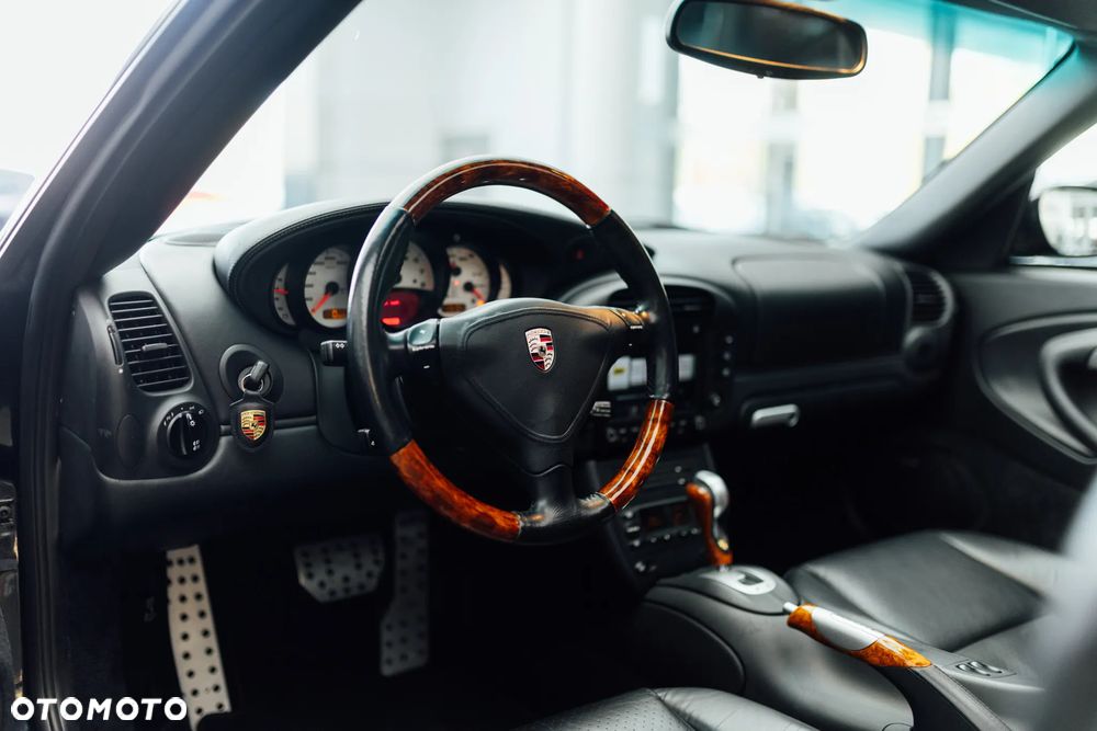 Porsche 911 - 20