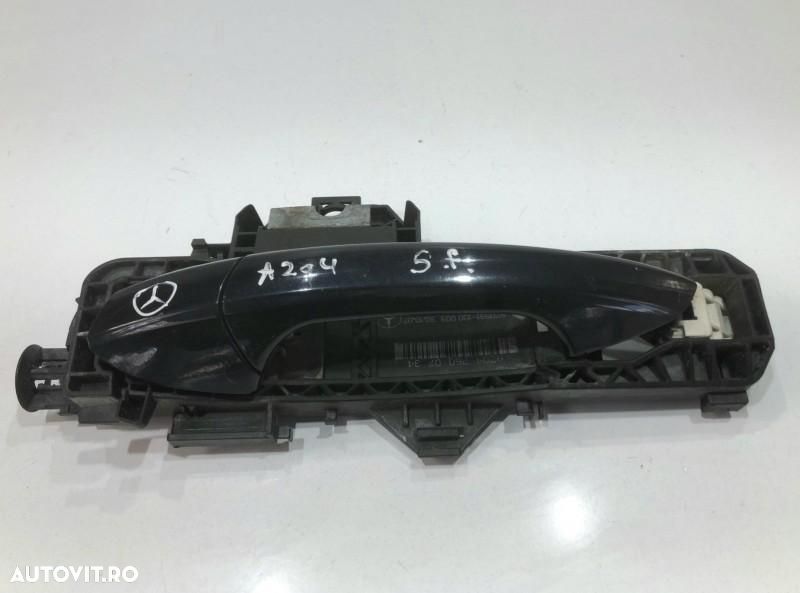 Maner usa stanga fata Mercedes C-Class (2007->) [W204] a2047600734 - 1