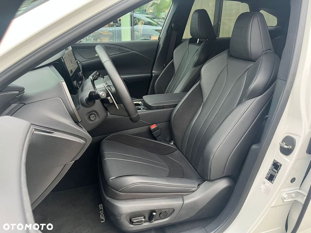Lexus RX - 6