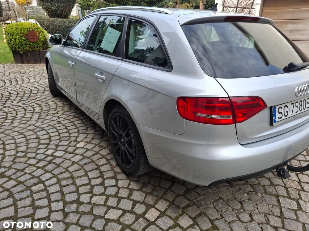 Audi A4 Avant 2.0 TDI DPF Attraction - 4