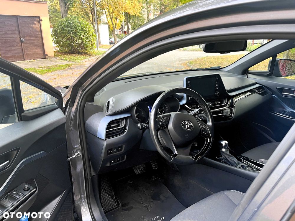 Toyota C-HR - 8