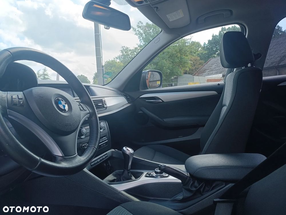 BMW X1 sDrive20i xLine - 16