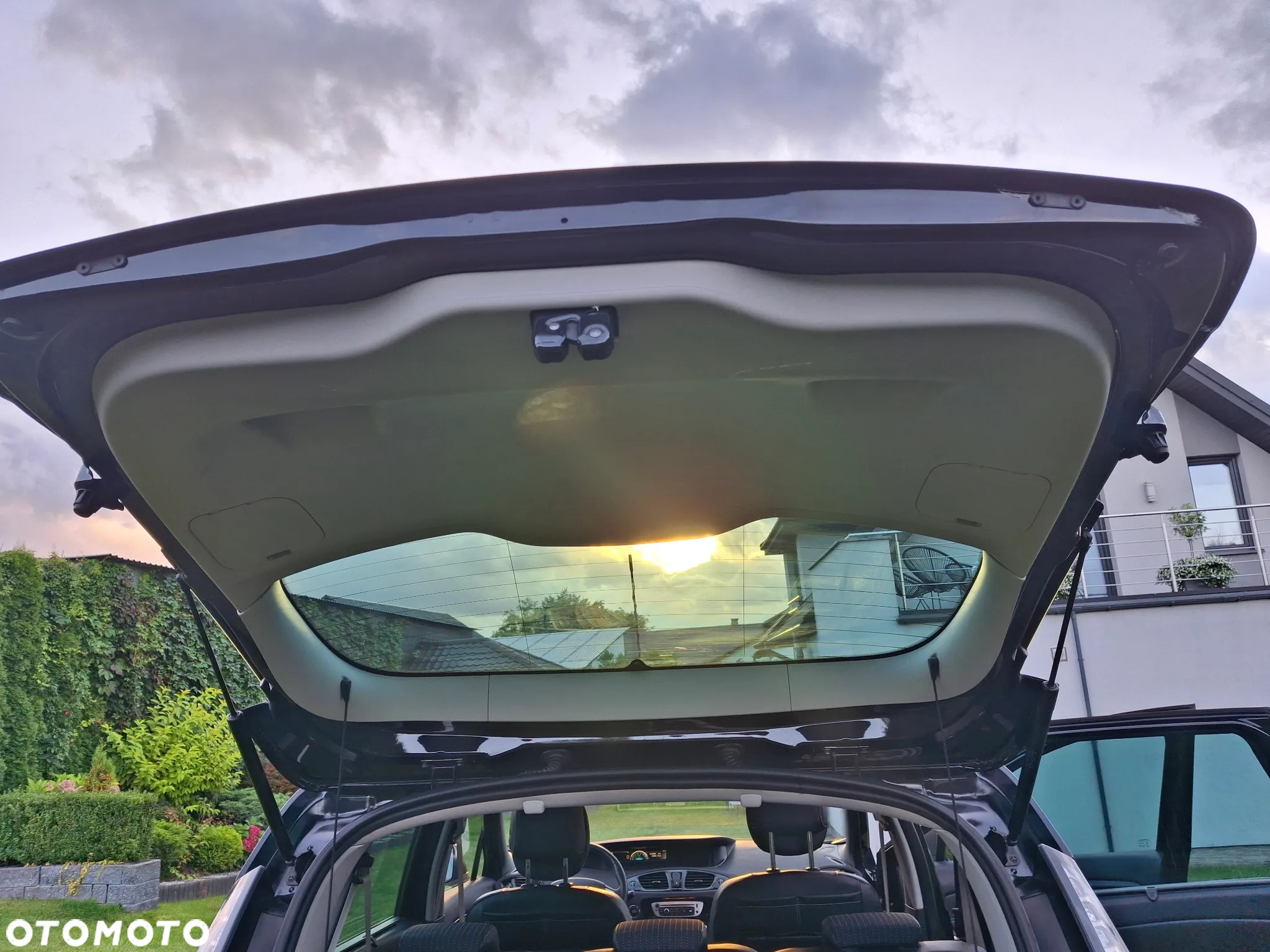 Renault Scenic ENERGY TCe 115 Bose Edition - 26