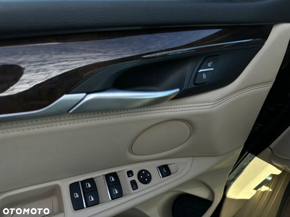 BMW X5 xDrive30d Sport-Aut - 14