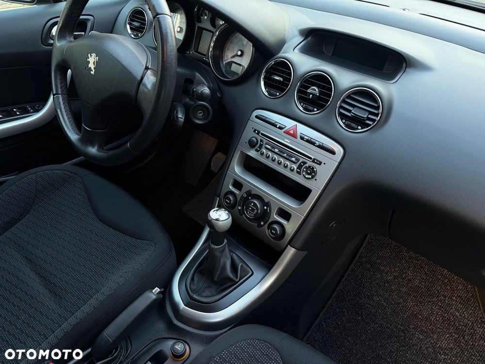 Peugeot 308 120 VTi Platinum - 31