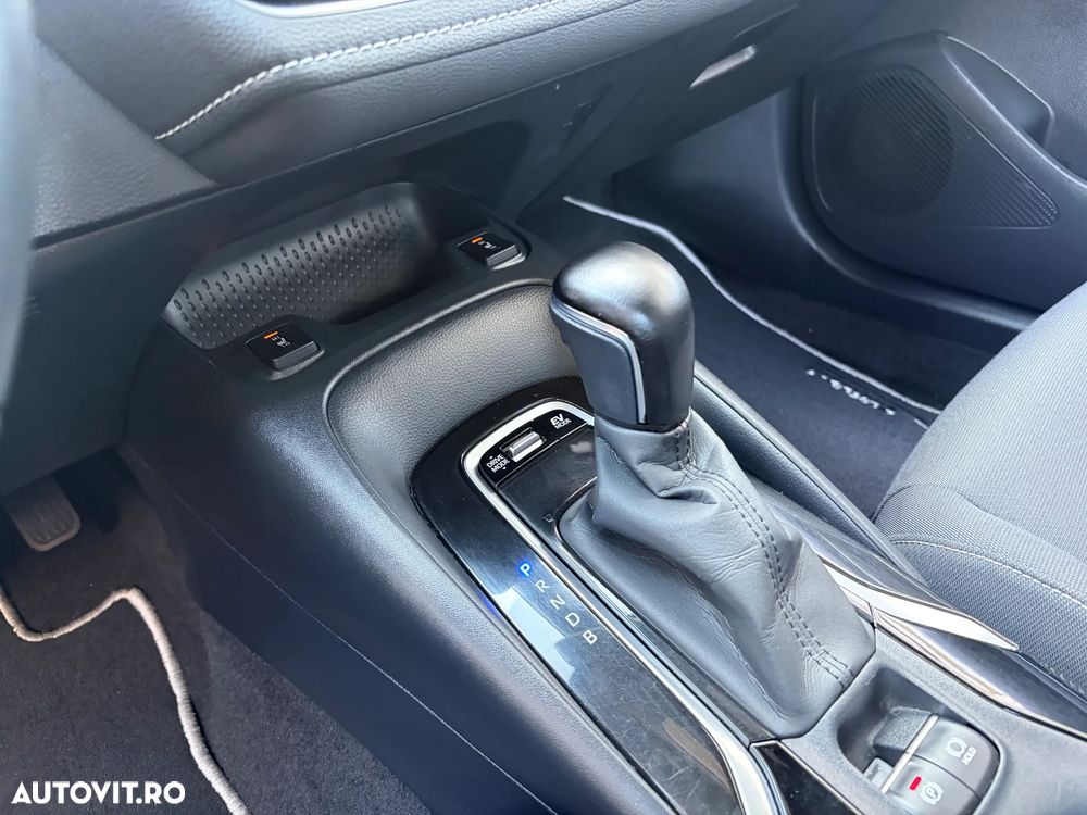 Toyota Corolla 1.8 HSD Dynamic - 25