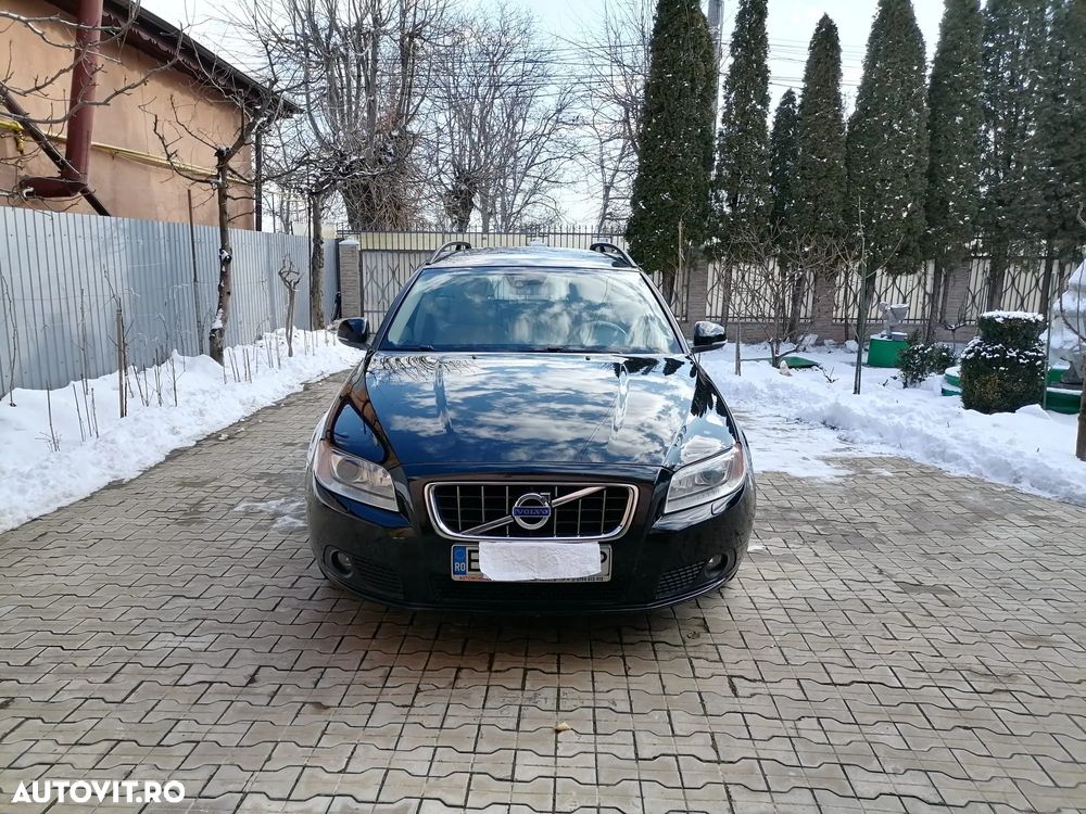 Volvo V70 2.5T Aut. Momentum - 2