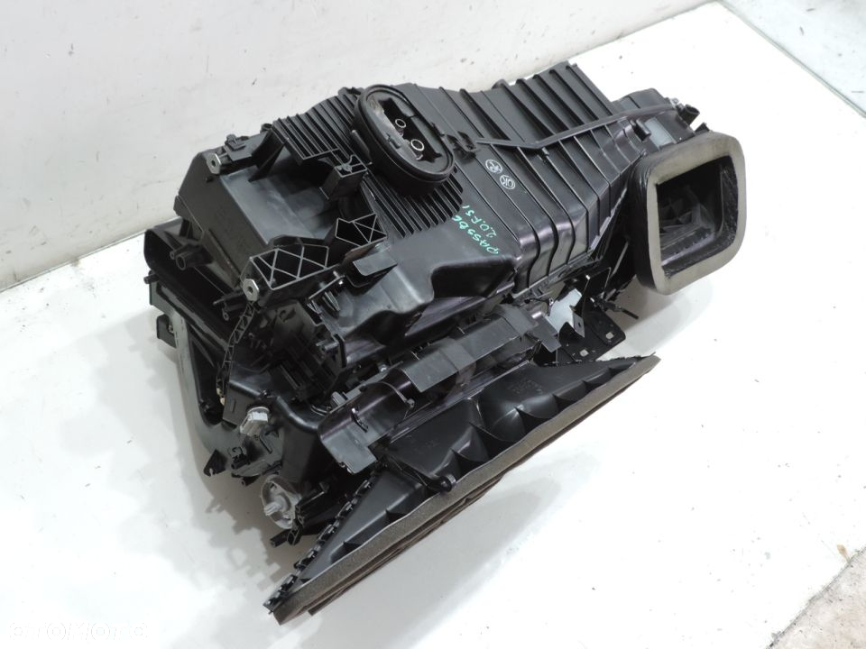 NAGRZEWNICA VW PASSAT B6 3C1820003AM - 2