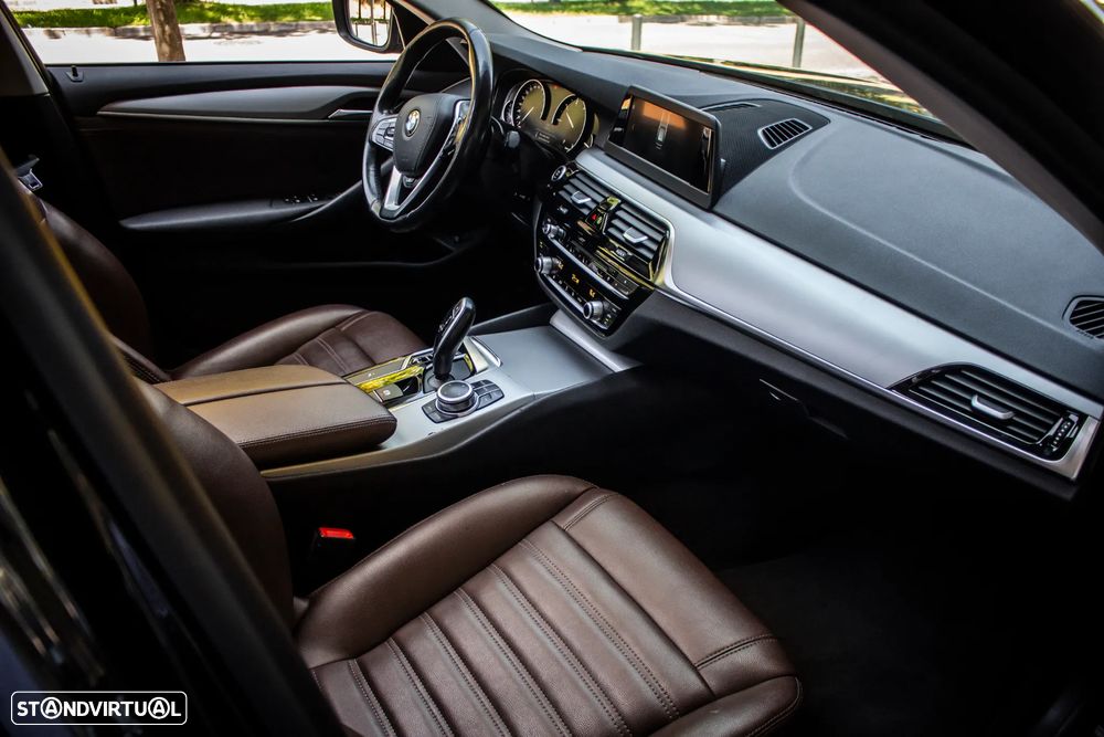 BMW 520 d Line Luxury Auto - 23