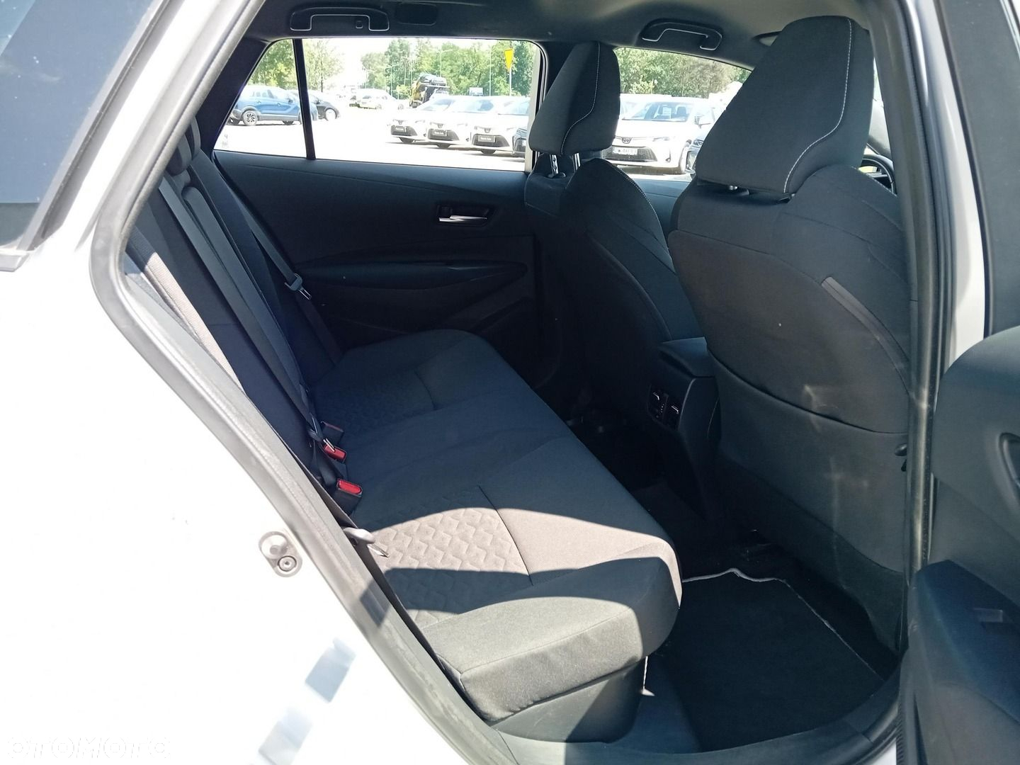 Toyota Corolla - 16