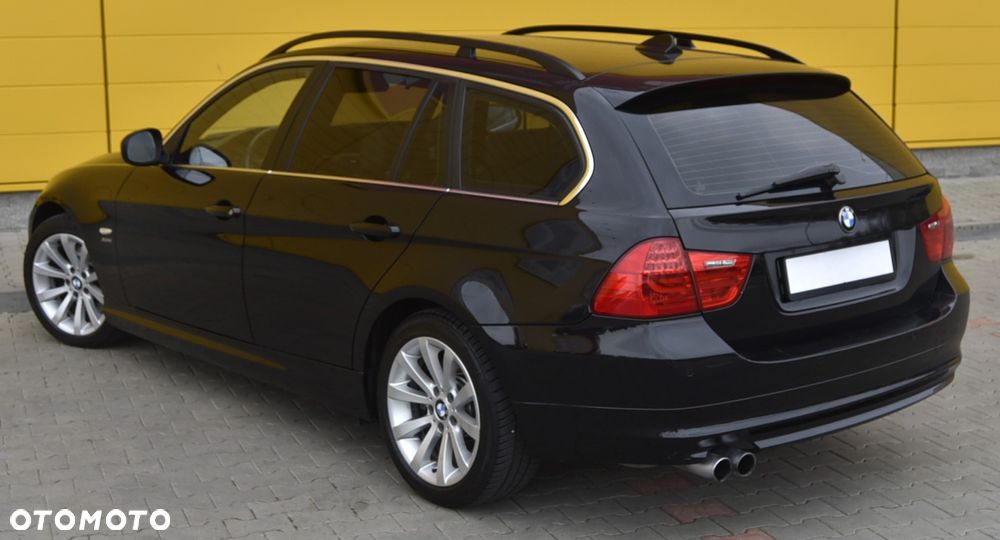 BMW Seria 3 325xi - 9