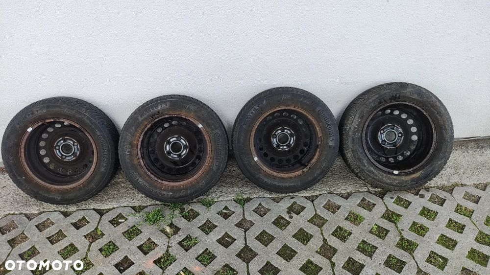 Komplet stalowych kół 195/65 R15 Continental zimowe – Golf 6 / Audi A3 - 3