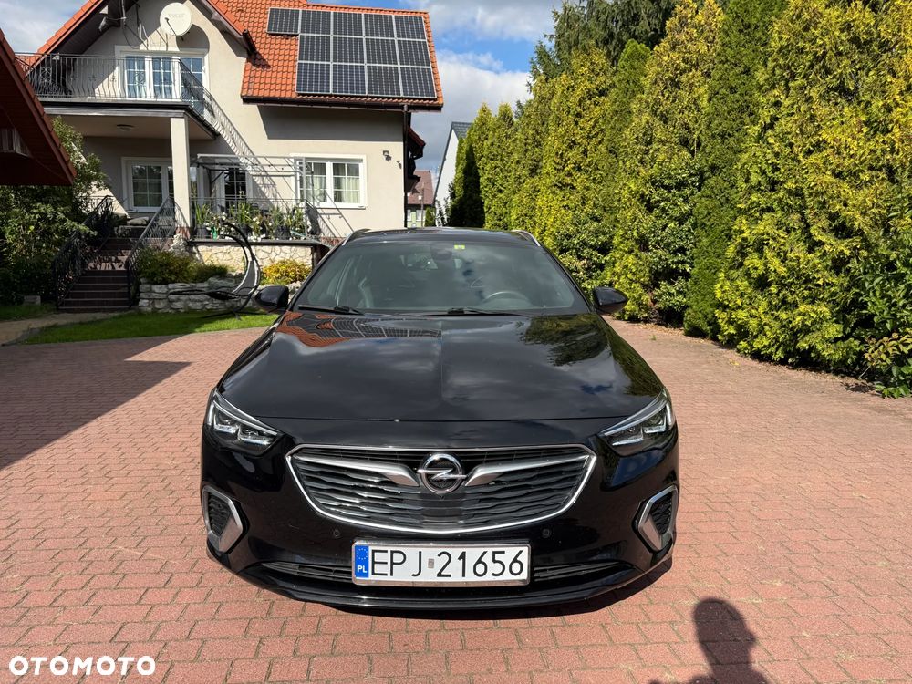 Opel Insignia 2.0 BiTurbo D 4x4 Automatik GSI - 2