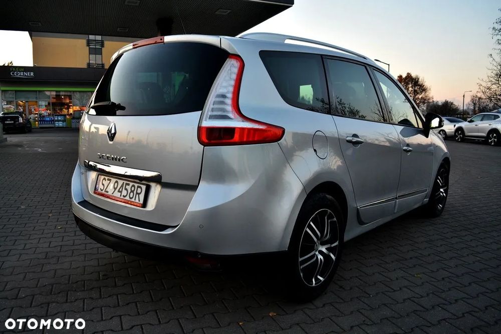 Renault Scenic 1.6 dCi Energy Bose Edition S&S - 18