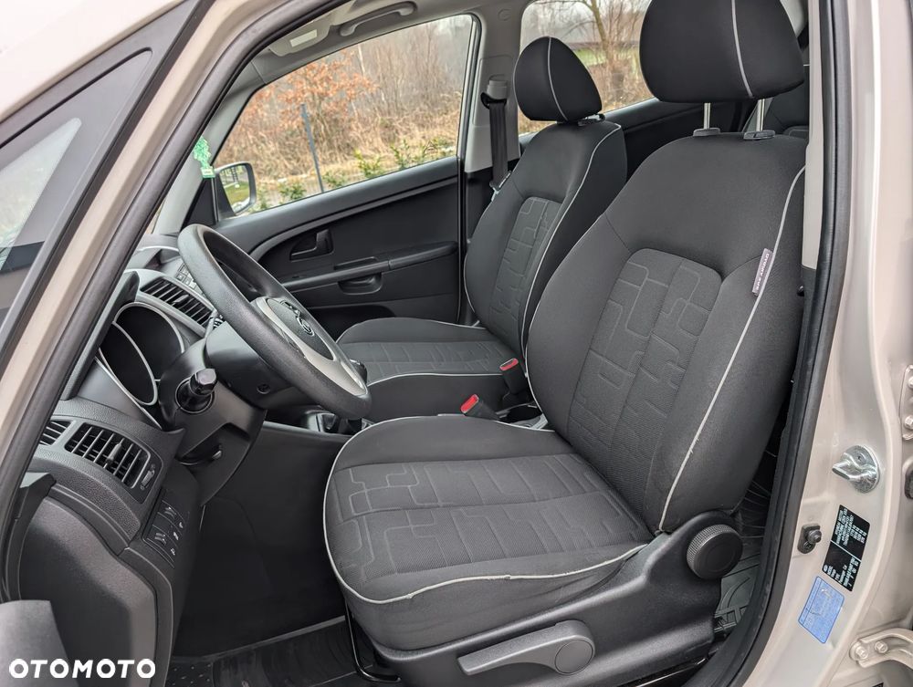 Kia Venga 1.4 L - 16