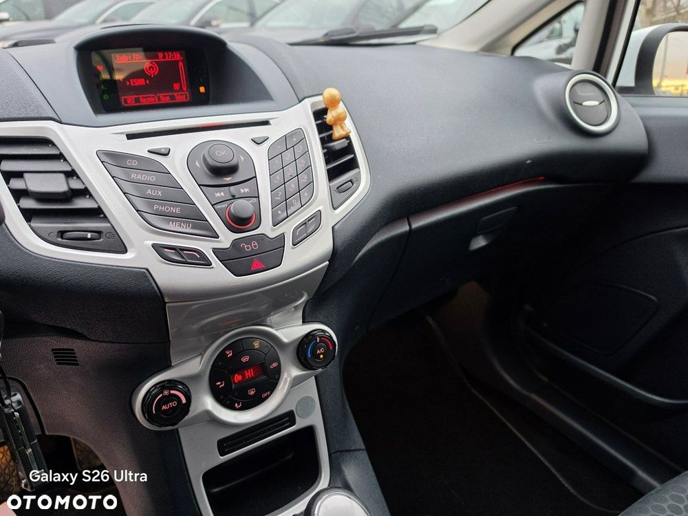 Ford Fiesta 1.25 Titanium - 35