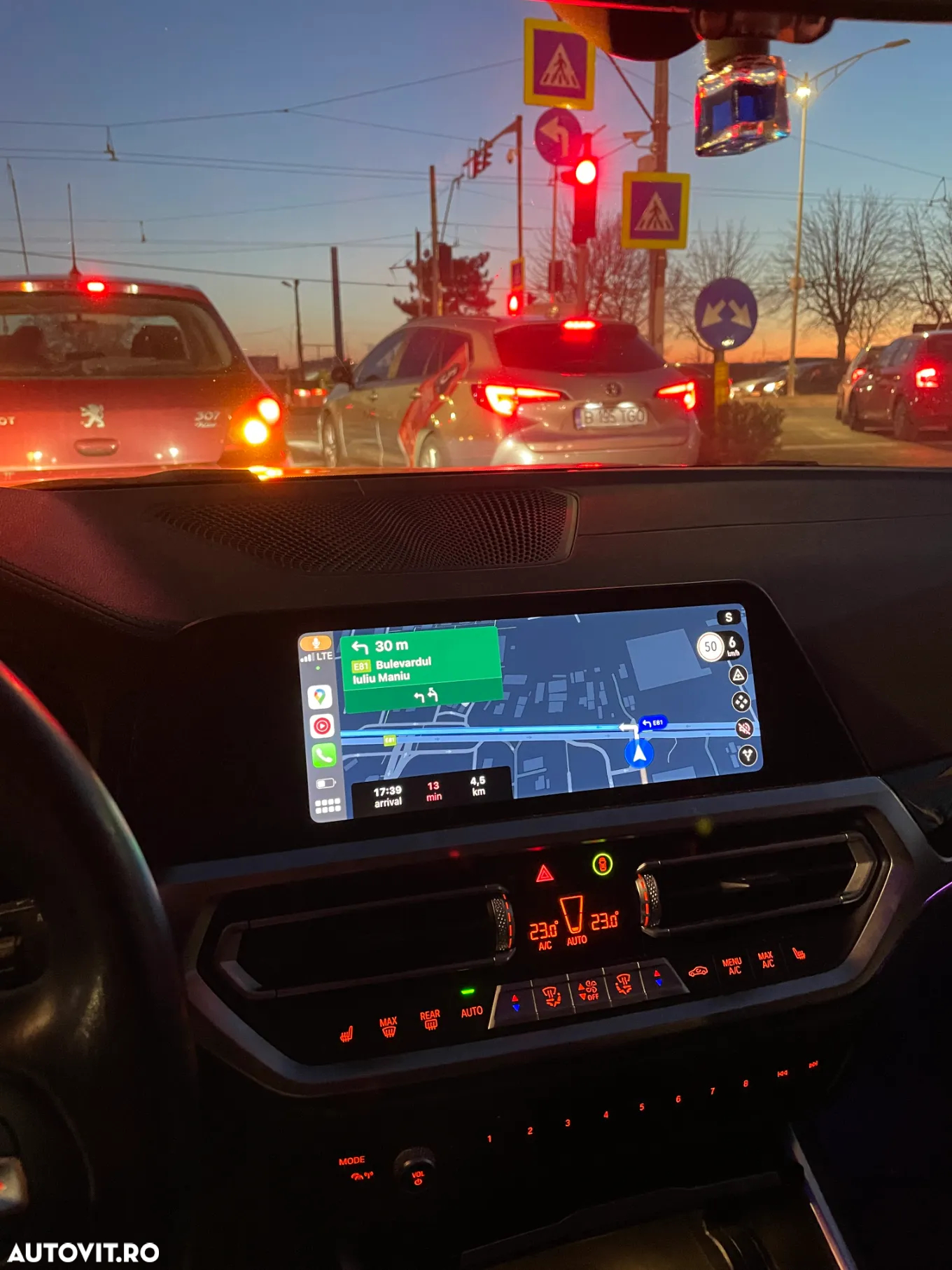 BMW Seria 3 320d AT MHEV - 32