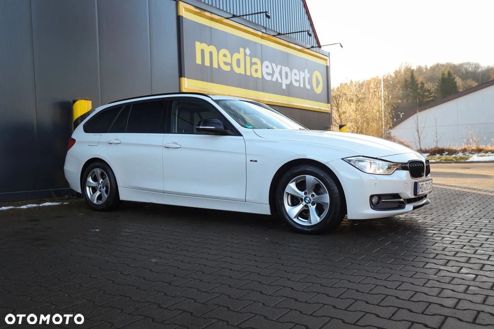 BMW Seria 3 320d Efficient Dynamics Edition Sport Line - 14