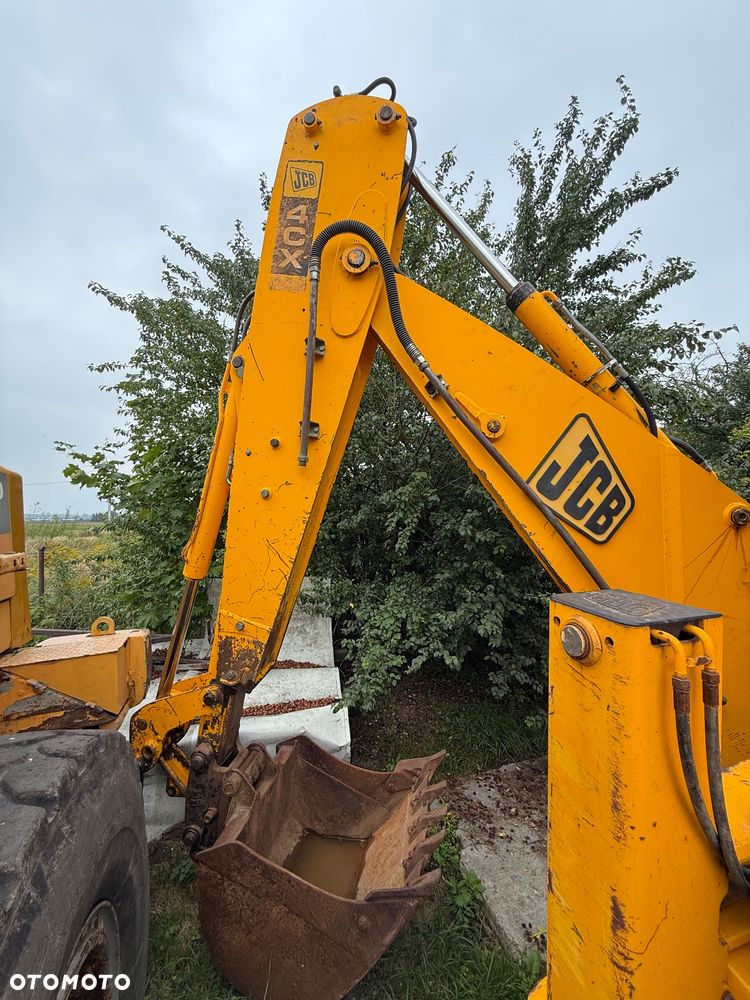 JCB 4CX SUPER 2002 rok na Umowe kupna stan bdb - 10