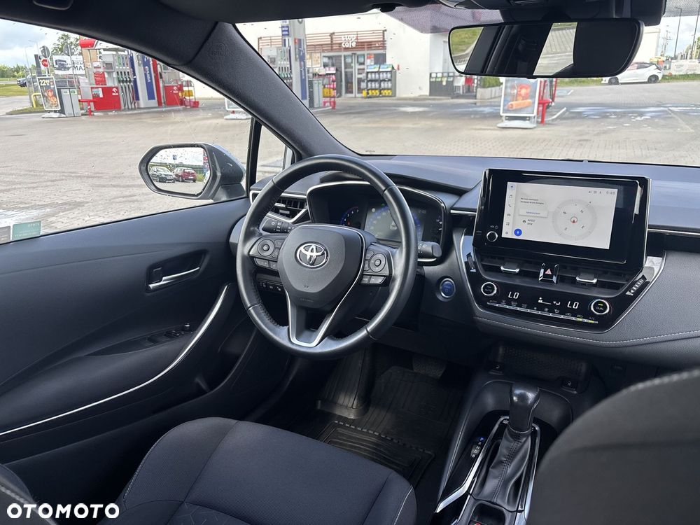 Toyota Corolla - 16