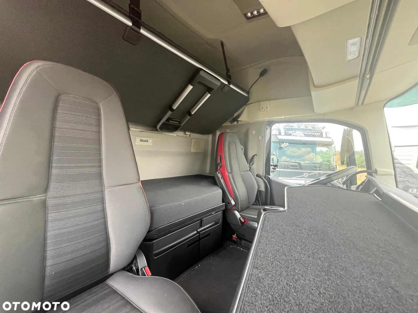 Volvo FH500 / 2021 / NISKI PRZEB / LEKKI 7000 kg / SPROWADZONY Z NIEMIEC - 22