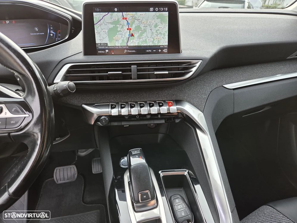 Peugeot 5008 1.5 BlueHDi Allure EAT8 - 8