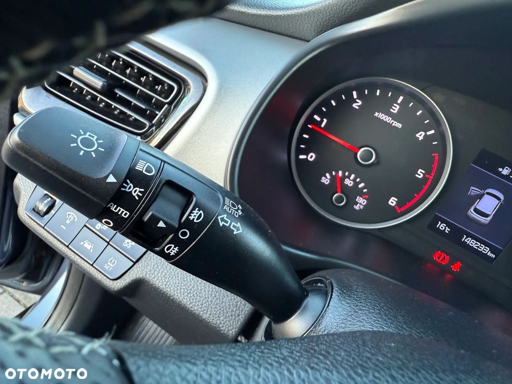 Kia Stonic 1.6 CRDi Platinum Edition - 34