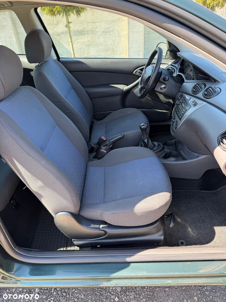 Ford Focus 1.6 16V Trend - 9